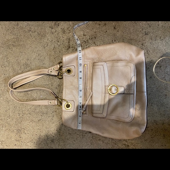 Coach No L1173-F18890 pearlized cream - Picture 9 of 10